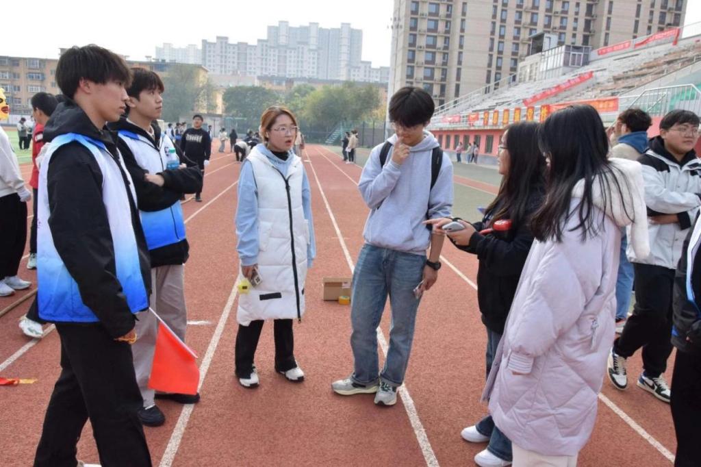护理学院学子凝"绳"聚力展风采,团结共勉昂斗志!-河北大学护理学院